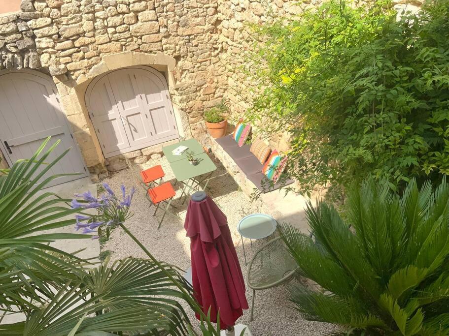 Le Clos Du Rempart - 2 A 4 Pers. Saint-Restitut Exterior foto